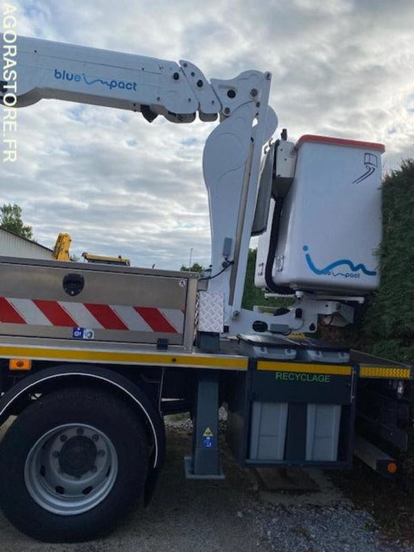 Nacelle Renault D - carrosserie France Elevateurs juin 2025 - NEUF - Autoplošina: obrázek 2 Nacelle Renault D - carrosserie France Elevateurs juin 2025 - NEUF - Autoplošina: obrázek 2