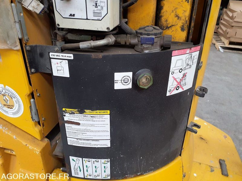 Nacelles à mât vertical GROVE TOUCAN 861 - Pracovní plošina: obrázek 4 Nacelles à mât vertical GROVE TOUCAN 861 - Pracovní plošina: obrázek 4