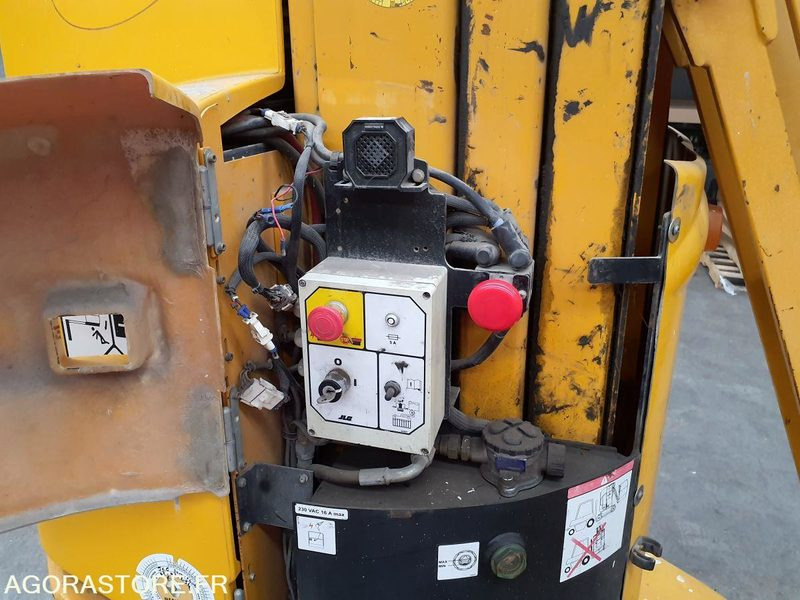 Nacelles à mât vertical GROVE TOUCAN 861 - Pracovní plošina: obrázek 3 Nacelles à mât vertical GROVE TOUCAN 861 - Pracovní plošina: obrázek 3