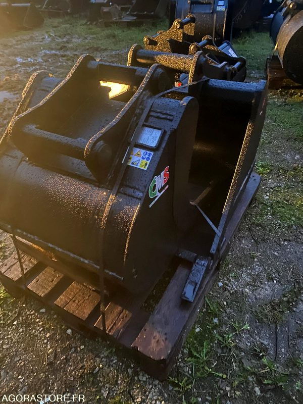 1 Godet 800mm CR70 NEUF - Náhradní díly pro Stavební technika: obrázek 4 1 Godet 800mm CR70 NEUF - Náhradní díly pro Stavební technika: obrázek 4