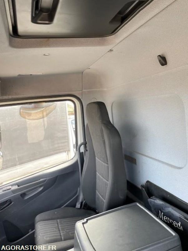 Atego Mercedes Boite automatique 2017 300 000 kms - Nákladní auto: obrázek 5 Atego Mercedes Boite automatique 2017 300 000 kms - Nákladní auto: obrázek 5
