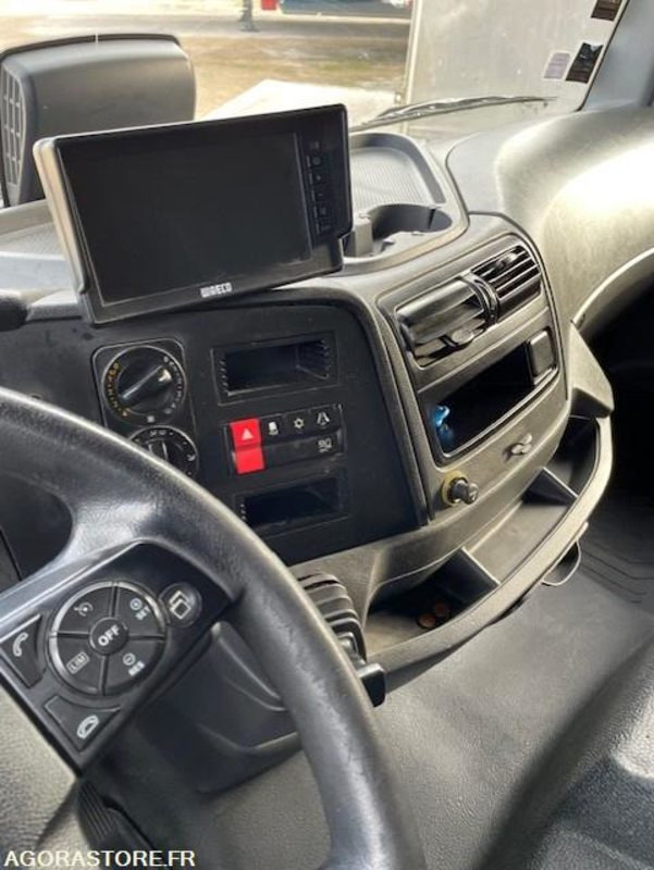 Atego Mercedes Boite automatique 2017 300 000 kms - Nákladní auto: obrázek 4 Atego Mercedes Boite automatique 2017 300 000 kms - Nákladní auto: obrázek 4