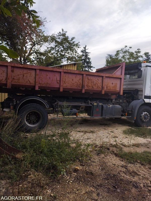 CAMION MERCEDES AMPLIROLL - 2002 - 766 000km - Nákladní auto: obrázek 2 CAMION MERCEDES AMPLIROLL - 2002 - 766 000km - Nákladní auto: obrázek 2