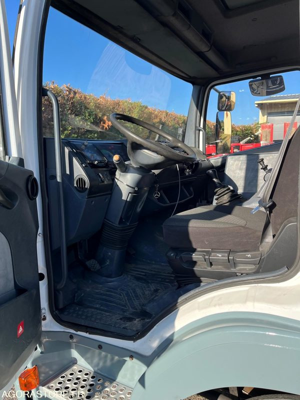 CAMION PLATEAU MERCEDES 15T - 2000 - Nákladní auto: obrázek 4 CAMION PLATEAU MERCEDES 15T - 2000 - Nákladní auto: obrázek 4