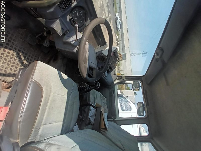 Nákladní auto CAMION RENAULT 4X2 BENNE mid lightner: obrázek 8 Nákladní auto CAMION RENAULT 4X2 BENNE mid lightner: obrázek 8