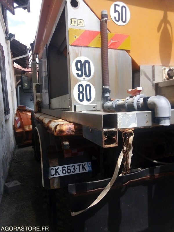 Camion Unimog + saleuse - Nákladní auto: obrázek 2 Camion Unimog + saleuse - Nákladní auto: obrázek 2