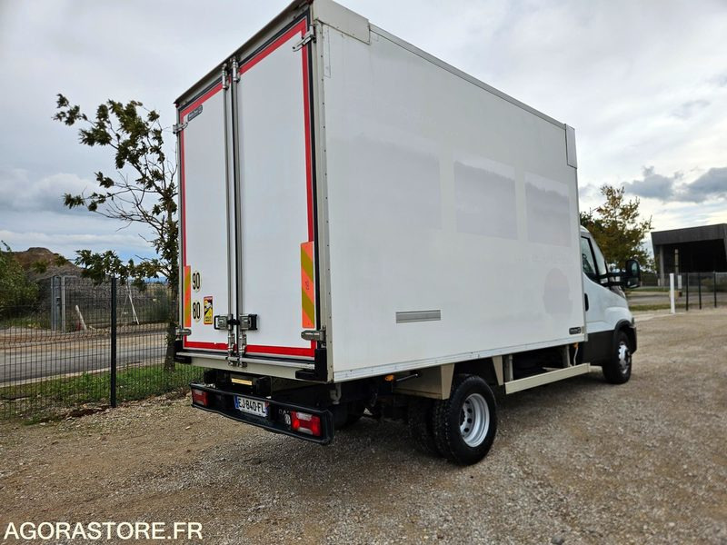 IVECO DAILY 72C21 PORTE VIANDE FRIGORIFIQUE - 2017 - 360 000KM - Nákladní auto: obrázek 2 IVECO DAILY 72C21 PORTE VIANDE FRIGORIFIQUE - 2017 - 360 000KM - Nákladní auto: obrázek 2