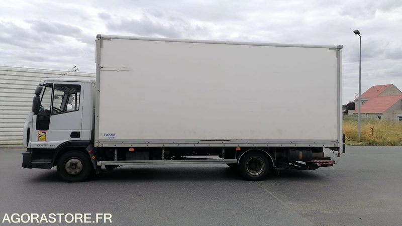 IVECO EUROCARGO - 100E18 - 2013 - 121 009 KM - Nákladní auto: obrázek 5 IVECO EUROCARGO - 100E18 - 2013 - 121 009 KM - Nákladní auto: obrázek 5