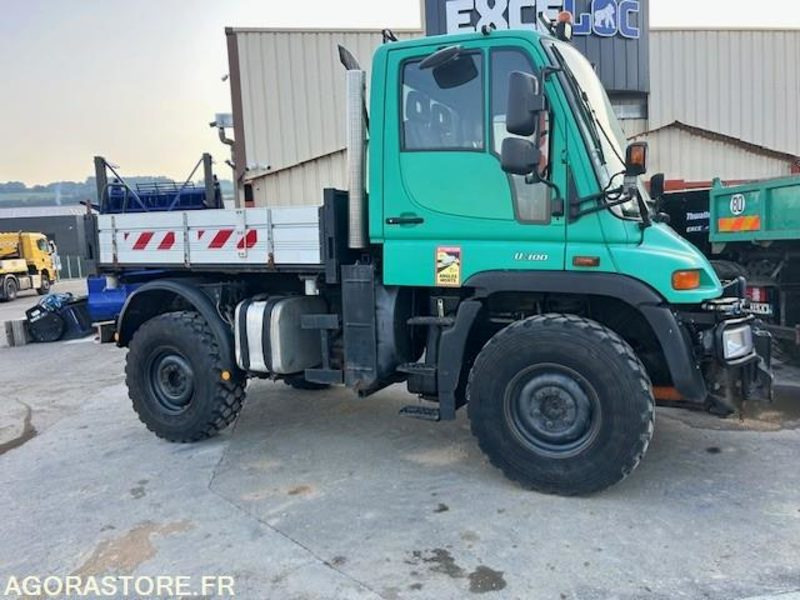 MERCEDES UNIMOG U300C VERSION COMMUNALE 2000 97652 KM - Nákladní auto: obrázek 2 MERCEDES UNIMOG U300C VERSION COMMUNALE 2000 97652 KM - Nákladní auto: obrázek 2