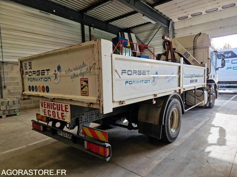 Porteur Benne Grue Iveco 310 E5 - 2008 - 140755 Kms - DW524GX - Nákladní auto: obrázek 3 Porteur Benne Grue Iveco 310 E5 - 2008 - 140755 Kms - DW524GX - Nákladní auto: obrázek 3