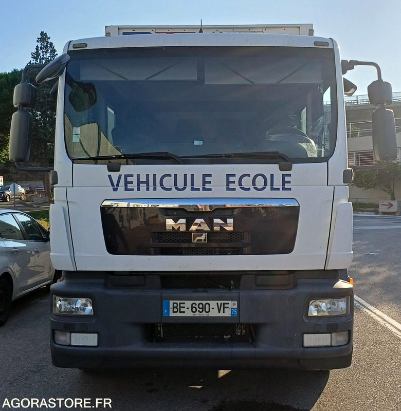 Porteur MAN TGM 18.290 de 2010/458000 kms - BE-690-VF (3822) - Nákladní auto: obrázek 1 Porteur MAN TGM 18.290 de 2010/458000 kms - BE-690-VF (3822) - Nákladní auto: obrázek 1