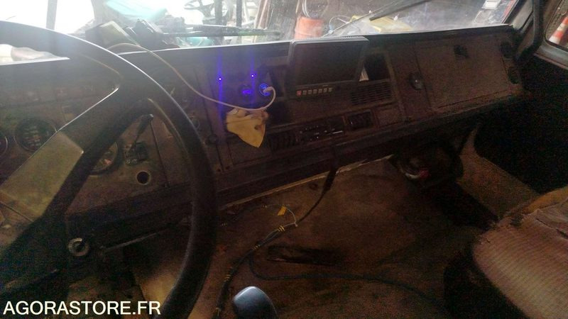 Renault Poids lourd G230 - 1985 - 564616KM - Nákladní auto: obrázek 5 Renault Poids lourd G230 - 1985 - 564616KM - Nákladní auto: obrázek 5