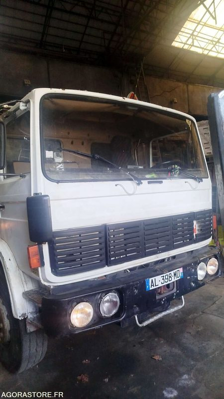 Renault Poids lourd G230 - 1985 - 564616KM - Nákladní auto: obrázek 1 Renault Poids lourd G230 - 1985 - 564616KM - Nákladní auto: obrázek 1