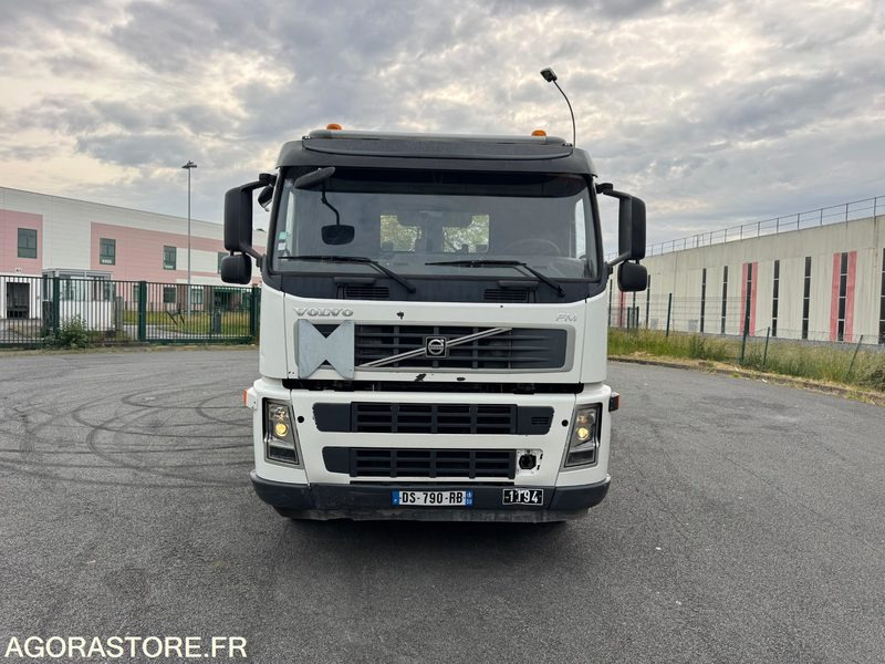 Volvo FM 400 8X4 ampliroll - 2009 - 763559KM - Nákladní auto: obrázek 2 Volvo FM 400 8X4 ampliroll - 2009 - 763559KM - Nákladní auto: obrázek 2