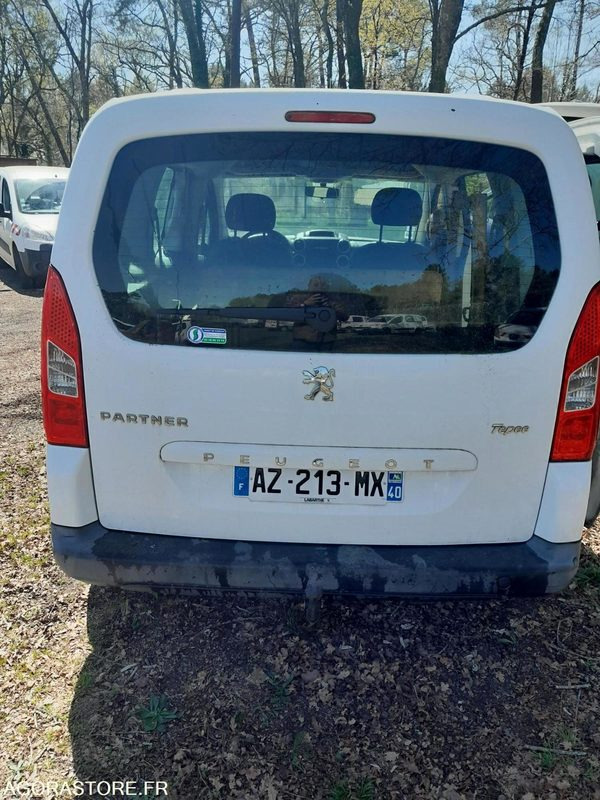 PARTNER TEPEE II 1,6 Hdi 110 FAP LOISIRS - 258846 - 2010 - Osobní auto: obrázek 2 PARTNER TEPEE II 1,6 Hdi 110 FAP LOISIRS - 258846 - 2010 - Osobní auto: obrázek 2