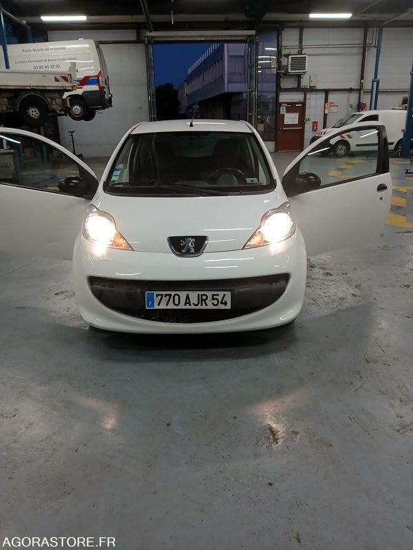 PEUGEOT 107 - 2008 - 142642 KM - Osobní auto: obrázek 1 PEUGEOT 107 - 2008 - 142642 KM - Osobní auto: obrázek 1