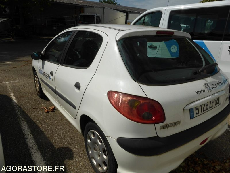 PEUGEOT 206 - Osobní auto: obrázek 2 PEUGEOT 206 - Osobní auto: obrázek 2