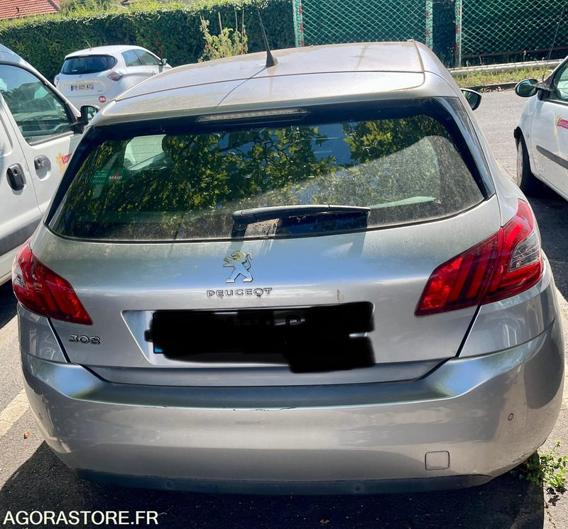 PEUGEOT 308 ESSENCE 127862 kms 2018 - Osobní auto: obrázek 3 PEUGEOT 308 ESSENCE 127862 kms 2018 - Osobní auto: obrázek 3
