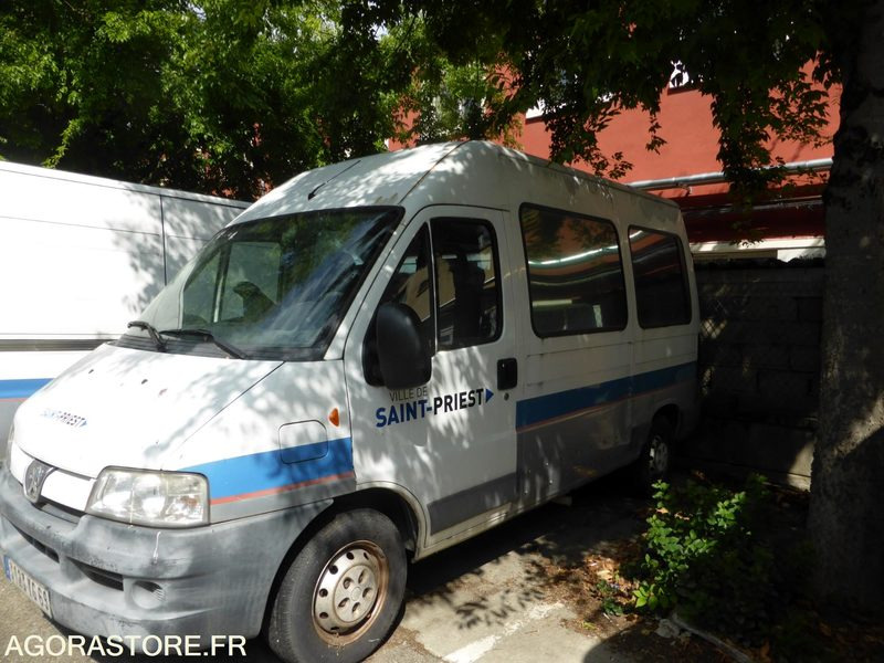 PEUGEOT BOXER 45000 kms 2002 - Furgon: obrázek 2 PEUGEOT BOXER 45000 kms 2002 - Furgon: obrázek 2
