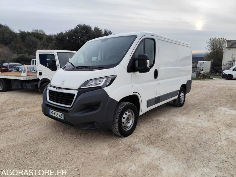 PEUGEOT BOXER L1H1 2.0 BlueHDi 110CH - 2017 - 239000KMS - Malá dodávka: obrázek 4 PEUGEOT BOXER L1H1 2.0 BlueHDi 110CH - 2017 - 239000KMS - Malá dodávka: obrázek 4