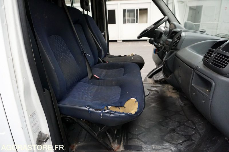 PEUGEOT BOXER PLATEAU DOUBLE CABINE - Dodávka sklápěč: obrázek 5 PEUGEOT BOXER PLATEAU DOUBLE CABINE - Dodávka sklápěč: obrázek 5