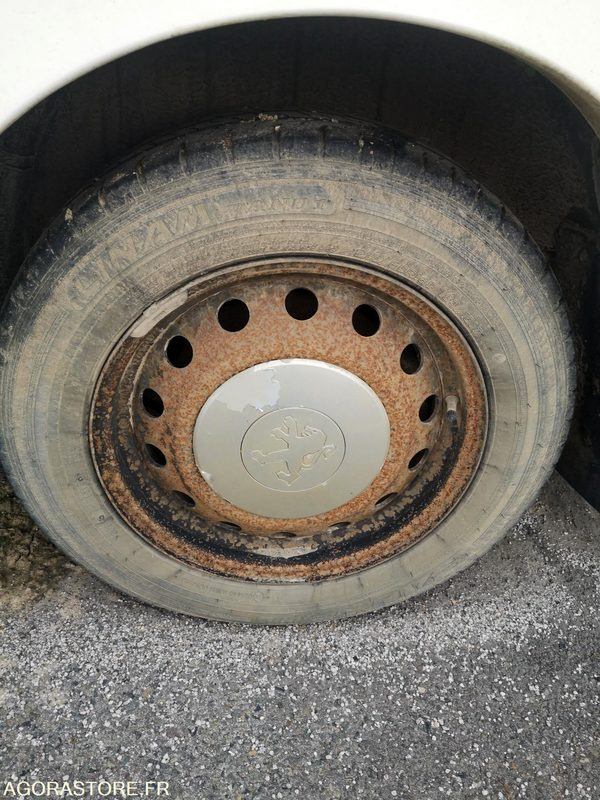 PEUGEOT FRIGORIFIQUE - Chladící dodávka: obrázek 5 PEUGEOT FRIGORIFIQUE - Chladící dodávka: obrázek 5