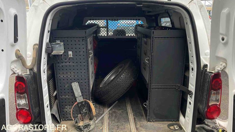 Malá dodávka PEUGEOT PARTNER DANGEL - 2016 - 194550KM - EE566FD: obrázek 6 Malá dodávka PEUGEOT PARTNER DANGEL - 2016 - 194550KM - EE566FD: obrázek 6