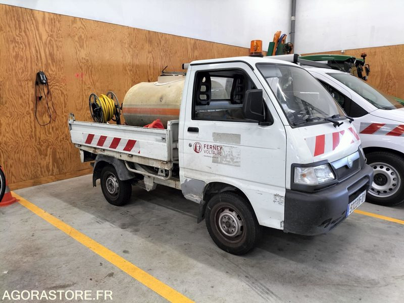 PIAGGIO PORTER - Dodávka sklápěč: obrázek 1 PIAGGIO PORTER - Dodávka sklápěč: obrázek 1