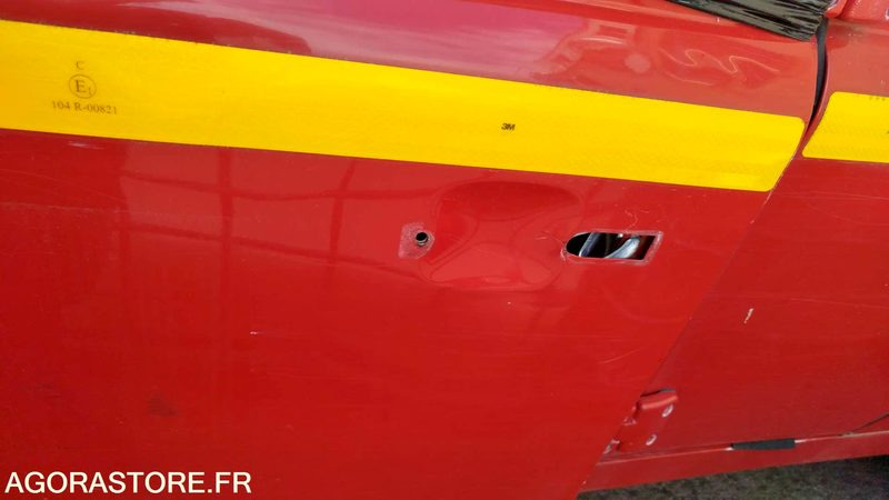 PICK-UP Land rover Defender - 2004 - 9266QL11 - Pick-up: obrázek 4 PICK-UP Land rover Defender - 2004 - 9266QL11 - Pick-up: obrázek 4