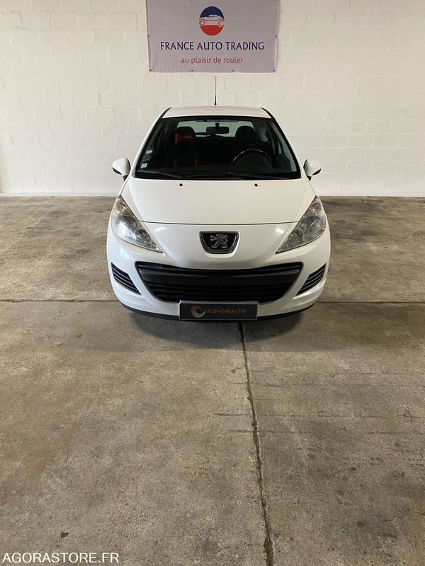 Peugeot 207 AFFAIRE 1.4 HDI 70 CV DERIV VP 233 220km 2010 - Osobní auto: obrázek 3 Peugeot 207 AFFAIRE 1.4 HDI 70 CV DERIV VP 233 220km 2010 - Osobní auto: obrázek 3