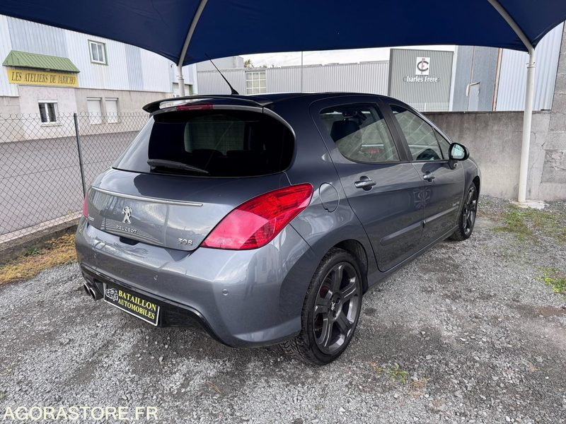 Osobní auto Peugeot 308 1.6 THP 16v 200ch GTi 5p: obrázek 7 Osobní auto Peugeot 308 1.6 THP 16v 200ch GTi 5p: obrázek 7