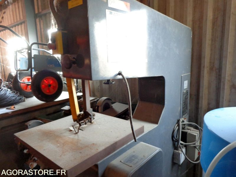 RARE SCIE a ruban verticale a métaux ULTRA - Pásová pila na kov: obrázek 1 RARE SCIE a ruban verticale a métaux ULTRA - Pásová pila na kov: obrázek 1