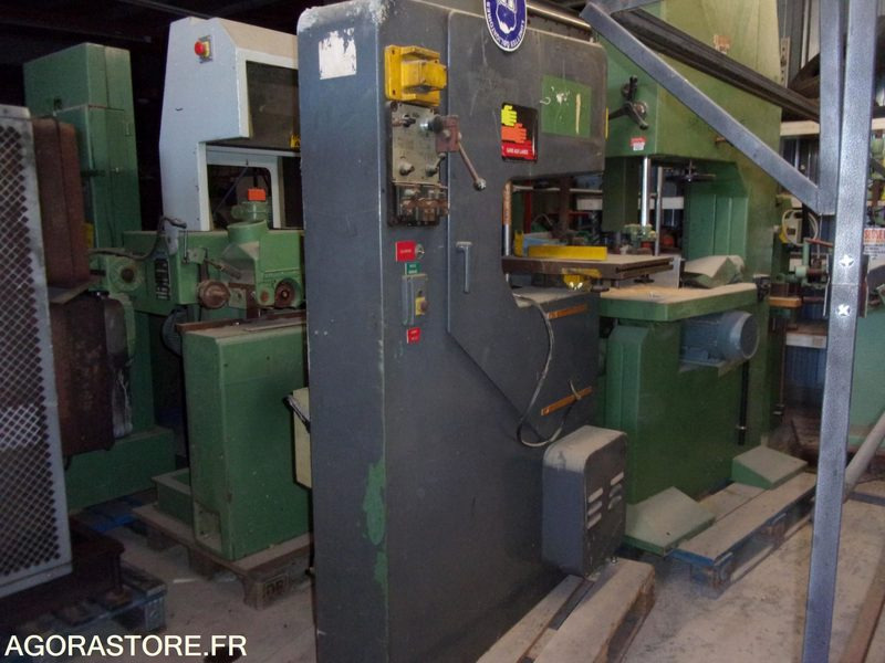 RARE SCIE a ruban verticale a métaux ULTRA - Pásová pila na kov: obrázek 3 RARE SCIE a ruban verticale a métaux ULTRA - Pásová pila na kov: obrázek 3