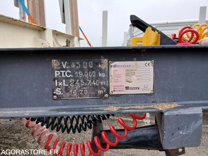 REMORQUE PORTE ENGIN - Podvalníkový přívěs: obrázek 2 REMORQUE PORTE ENGIN - Podvalníkový přívěs: obrázek 2