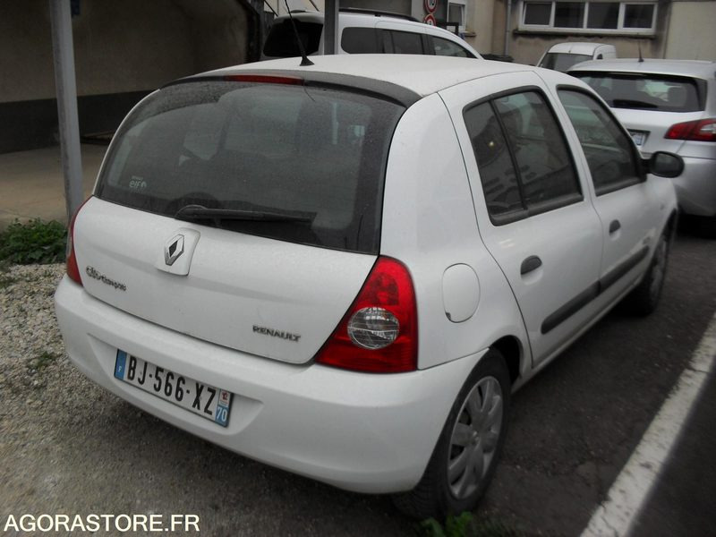 RENAULT CLIO 1.5 DCI 5 PORTES - Osobní auto: obrázek 3 RENAULT CLIO 1.5 DCI 5 PORTES - Osobní auto: obrázek 3