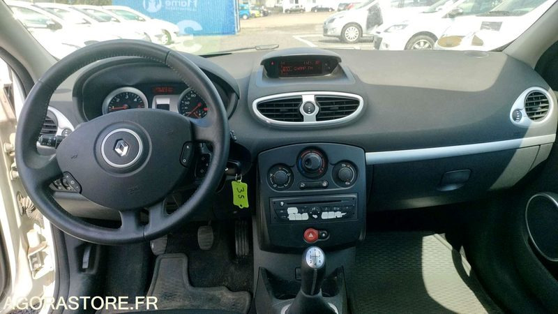 RENAULT CLIO - 2010 - 196673kms - Osobní auto: obrázek 5 RENAULT CLIO - 2010 - 196673kms - Osobní auto: obrázek 5