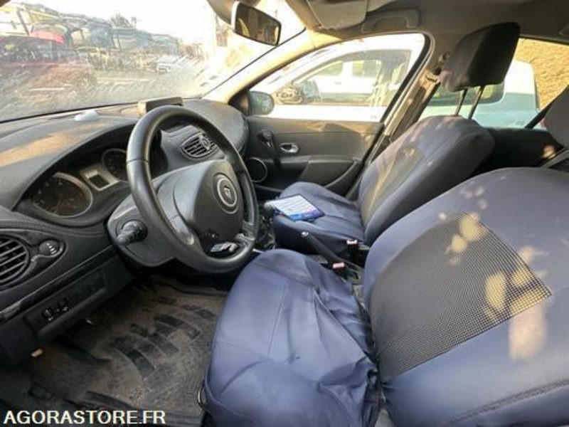 Osobní auto RENAULT CLIO - 2012 - 136676KM - CJ224LH: obrázek 16