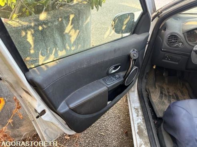 Osobní auto RENAULT CLIO - 2012 - 136676KM - CJ224LH: obrázek 15