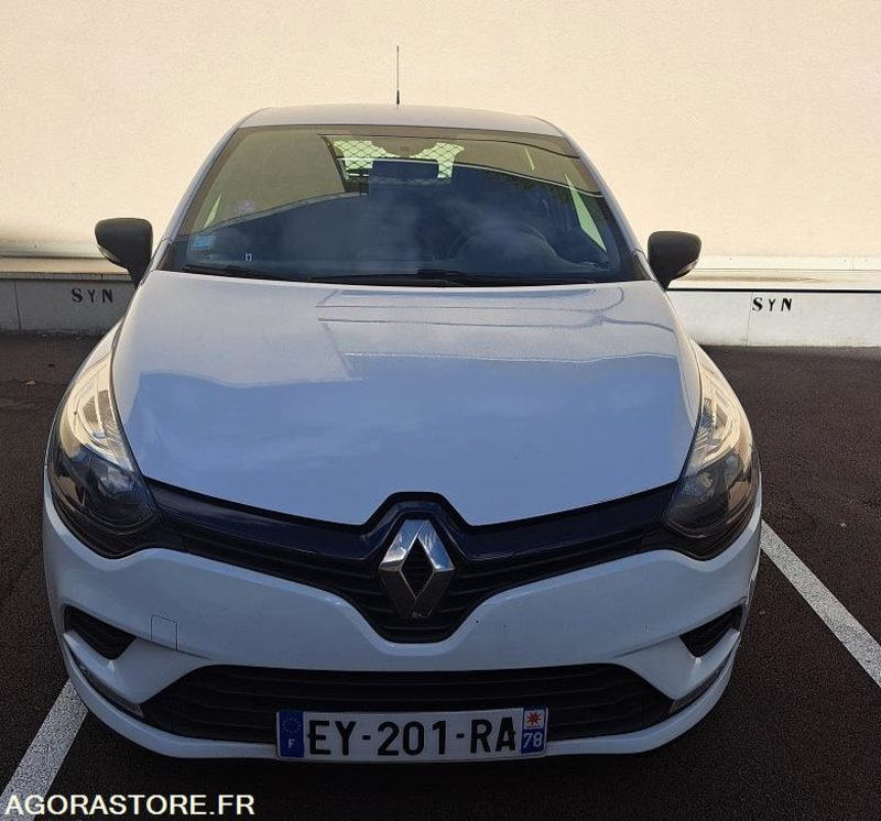 RENAULT - CLIO - 2018 - 79 000 KM - Osobní auto: obrázek 1 RENAULT - CLIO - 2018 - 79 000 KM - Osobní auto: obrázek 1