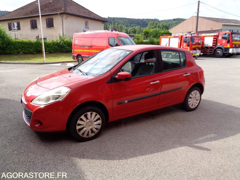 RENAULT CLIO BM.435.JB - 2011 - 196032 KM - Osobní auto: obrázek 3 RENAULT CLIO BM.435.JB - 2011 - 196032 KM - Osobní auto: obrázek 3