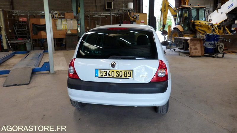 RENAULT CLIO - Osobní auto: obrázek 4 RENAULT CLIO - Osobní auto: obrázek 4