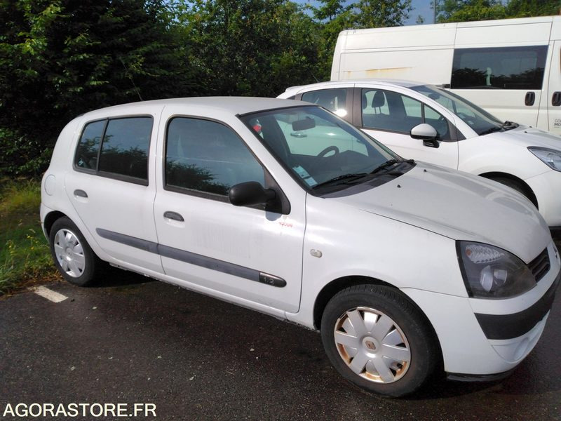 RENAULT CLIO - Osobní auto: obrázek 3 RENAULT CLIO - Osobní auto: obrázek 3