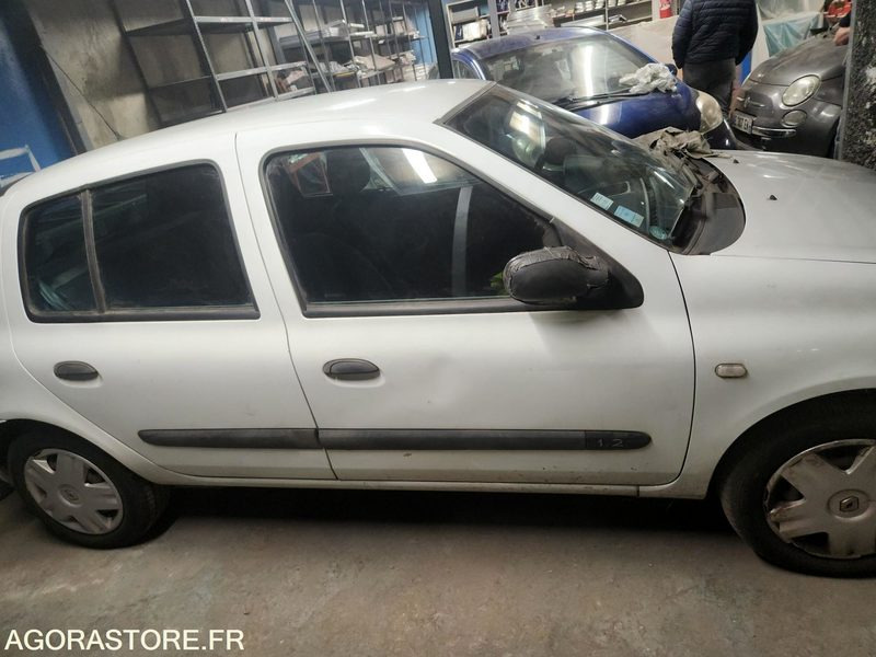 RENAULT CLIO - Osobní auto: obrázek 3 RENAULT CLIO - Osobní auto: obrázek 3