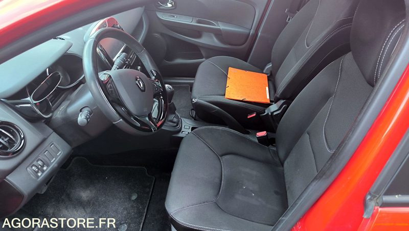 RENAULT CLIO IV ESTATE ZEN DCI 90 ECO2 - 2014 - 305509kms - Osobní auto: obrázek 3 RENAULT CLIO IV ESTATE ZEN DCI 90 ECO2 - 2014 - 305509kms - Osobní auto: obrázek 3
