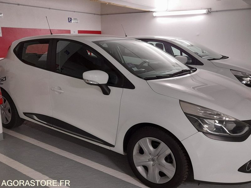 RENAULT CLIO IV - ZEN 09E E5 - 83985kms - 2013 - Osobní auto: obrázek 3 RENAULT CLIO IV - ZEN 09E E5 - 83985kms - 2013 - Osobní auto: obrázek 3