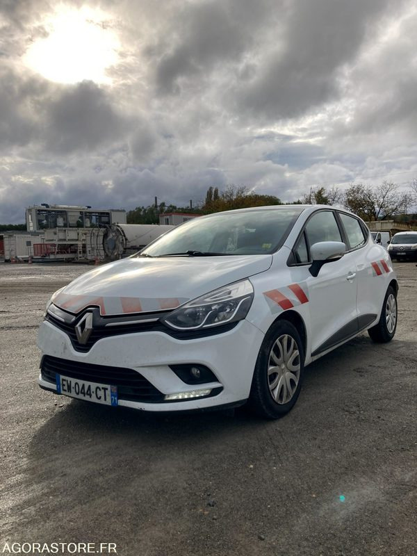 RENAULT CLIO IV diesel - Année 2018 - 312 000km - Osobní auto: obrázek 1 RENAULT CLIO IV diesel - Année 2018 - 312 000km - Osobní auto: obrázek 1