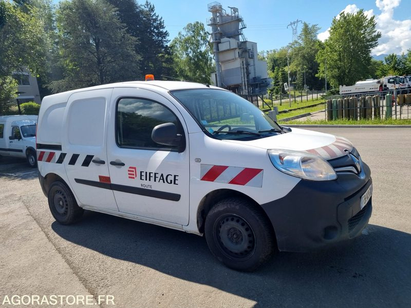 RENAULT - KANGOO EXPRESS GRAND CONFORT - 2018 / 254850KM (M23500) - Malá dodávka: obrázek 2 RENAULT - KANGOO EXPRESS GRAND CONFORT - 2018 / 254850KM (M23500) - Malá dodávka: obrázek 2