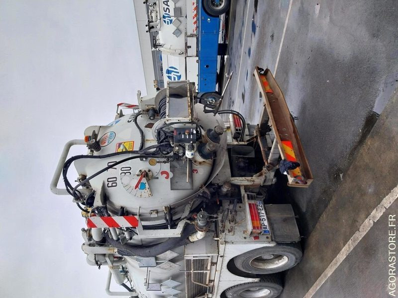 RENAULT Kerax 370 Dci HUWER ADR 2005 (258080Km) ROULANT EXPORT UNIQUEMENT - Čistič odpadových jam: obrázek 3 RENAULT Kerax 370 Dci HUWER ADR 2005 (258080Km) ROULANT EXPORT UNIQUEMENT - Čistič odpadových jam: obrázek 3