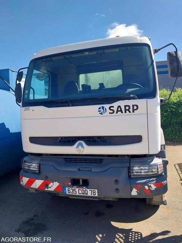 RENAULT Kerax Hydrocureur HUWER 2003 (225000Km) ROULANT VENTE EXPORT UNIQUEMENT - Čistič odpadových jam: obrázek 1 RENAULT Kerax Hydrocureur HUWER 2003 (225000Km) ROULANT VENTE EXPORT UNIQUEMENT - Čistič odpadových jam: obrázek 1