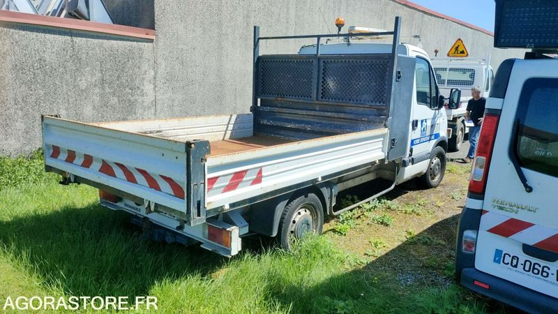 RENAULT MASTER - 2010 - 307041 KM - Furgon: obrázek 4 RENAULT MASTER - 2010 - 307041 KM - Furgon: obrázek 4